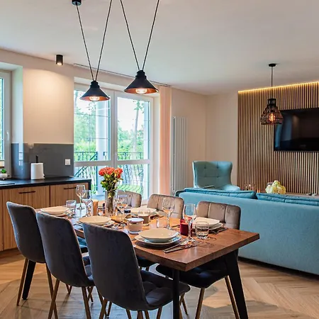 アパート Rubin ボルネ・スリノボ