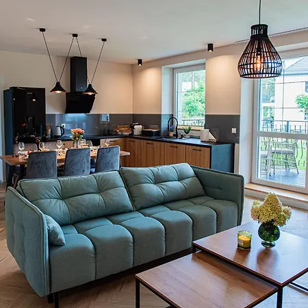 アパート Rubin ボルネ・スリノボ